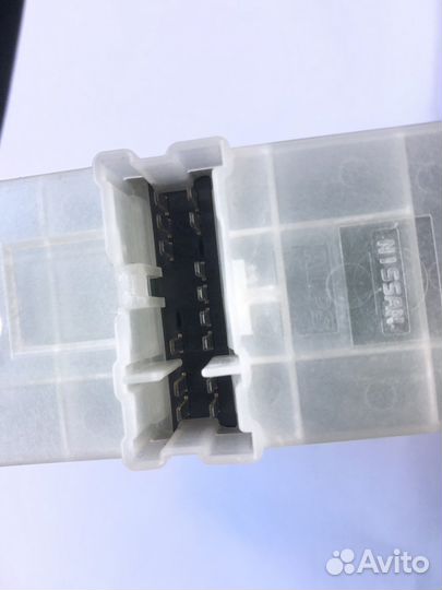 Блок управления стеклоподъемниками