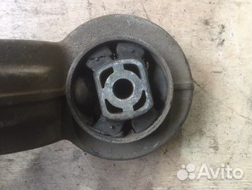 Audi a4 2014 рычаг передний правый