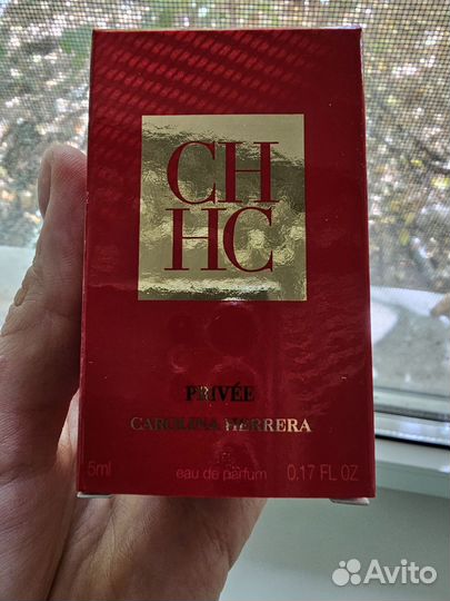 Туалетная вода миниатюра Carolina Herrera Privee