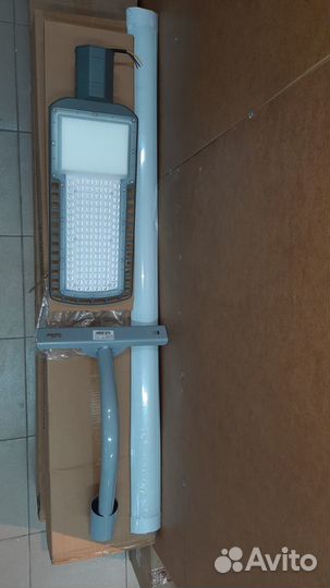 Светильник уличный консольный SBL-SL3-70-6K