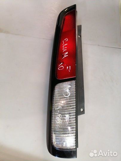 Стоп-сигнал левый Toyota Raum EXZ10 5EFE