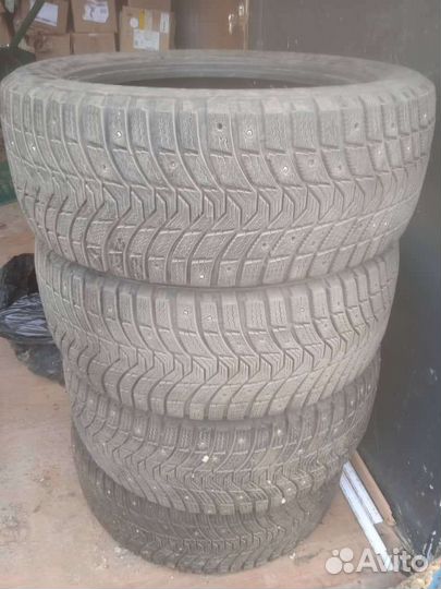 Michelin X-Ice North 3 2.25/50 R17