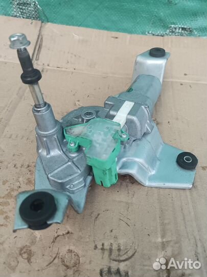 Моторчик стекло-теля задний Pajero Sport 2 09-12 г