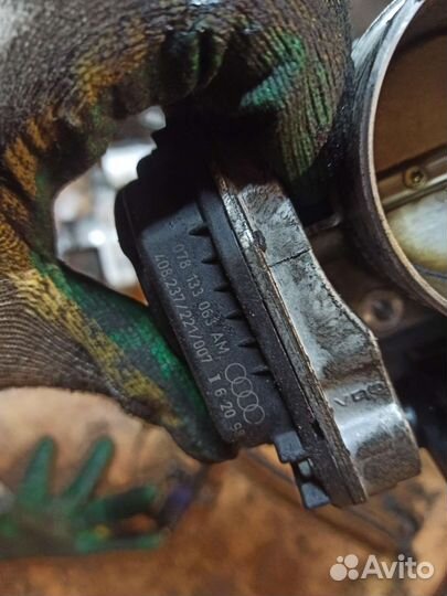 Дроссельная заслонка audi a4 a6 a8 passat b5