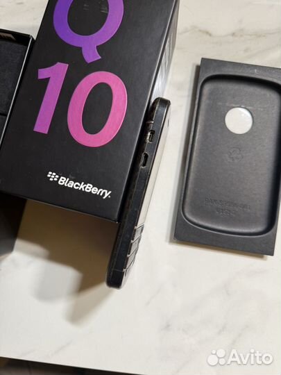 BlackBerry Q10, 2/16 ГБ