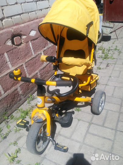 Велосипед трёх колесный