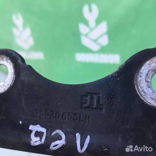 Петля капота Митсубиси Галант 9