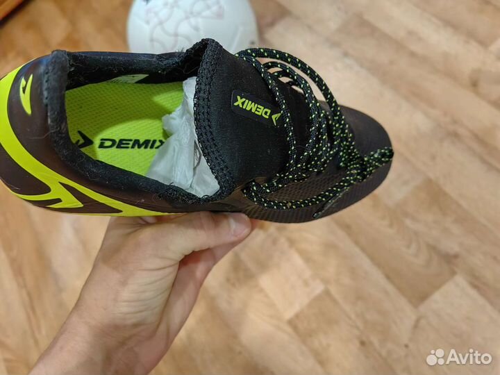 Футбольные бутсы Demix