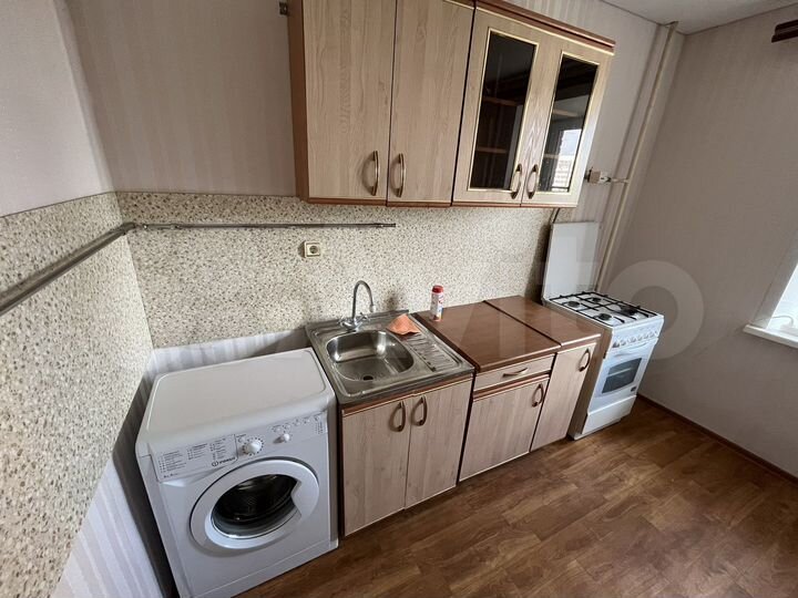 2-к. квартира, 63 м², 3/9 эт.