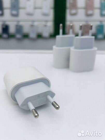 Зарядка на iPhone 20w