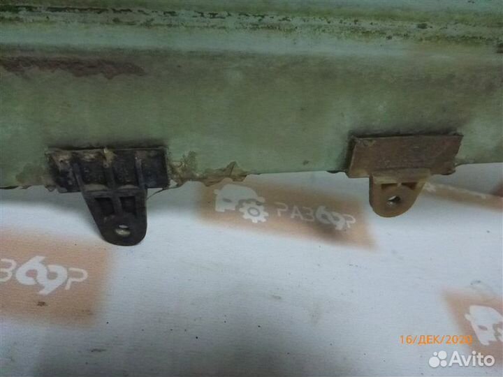 Стекло двери переднее правое Nissan Primera P10