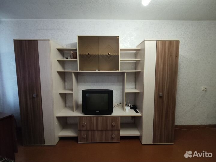 Стенка горка в гостиную бу