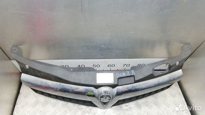 Решетка радиатора Opel Astra H (2004-2010)