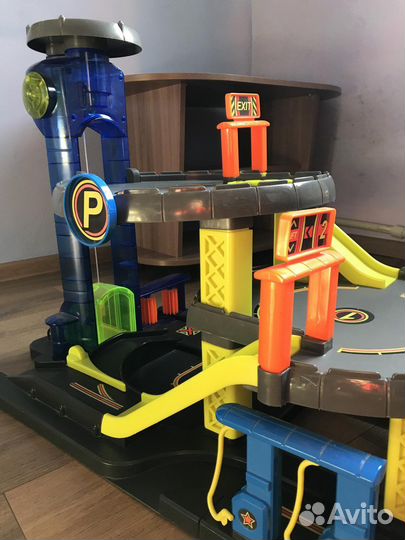 Трек парковка ELC