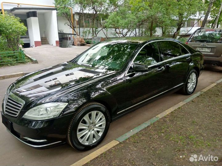 Авито москва мерседес с пробегом. Mercedes s300 w221. Мерседес s300 2012. Мерседес 221 2011 комплектация s 300. Мерседес 221 Рестайлинг 2009.