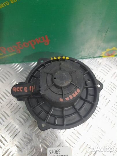 Моторчик печки Hyundai Accent седан 1.6 2008