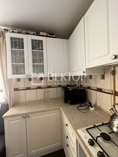 2-к. квартира, 54 м², 1/3 эт.