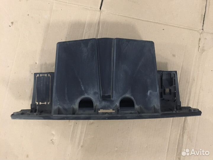 Бардочок Toyota 4Runner (2558)