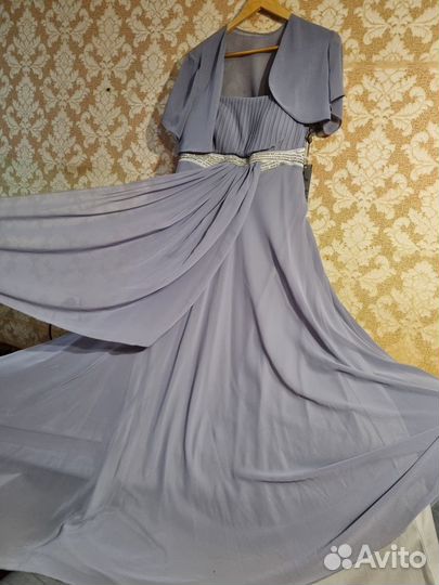 Вечернее платье