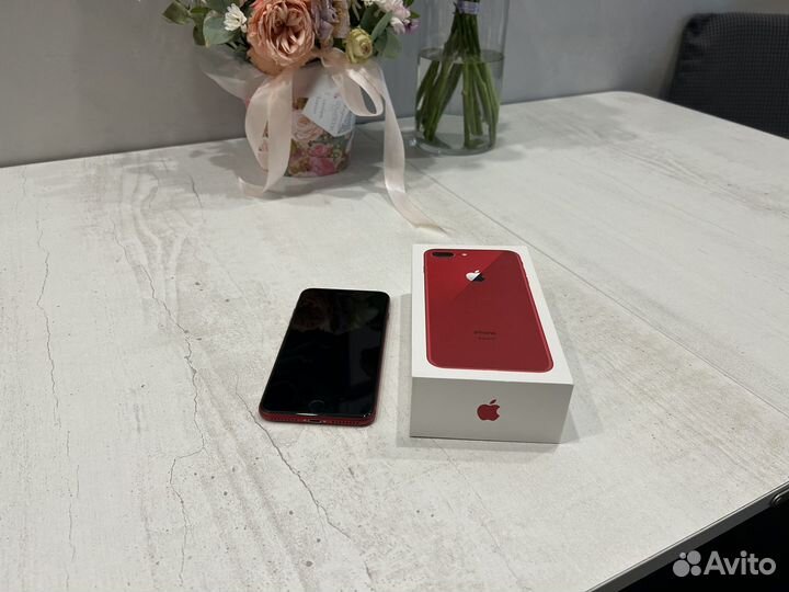 iPhone 8 Plus, 64 ГБ
