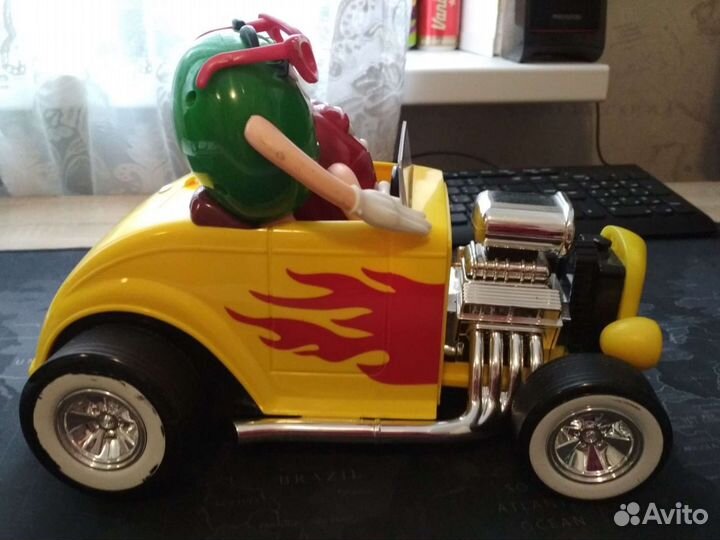 Детская эксклюзивная машинка m&ms