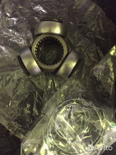 Внутренний передний левый шрус BMW