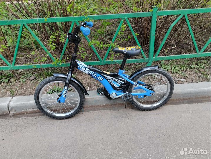 Детский двух колёсный велосипед stels pilot