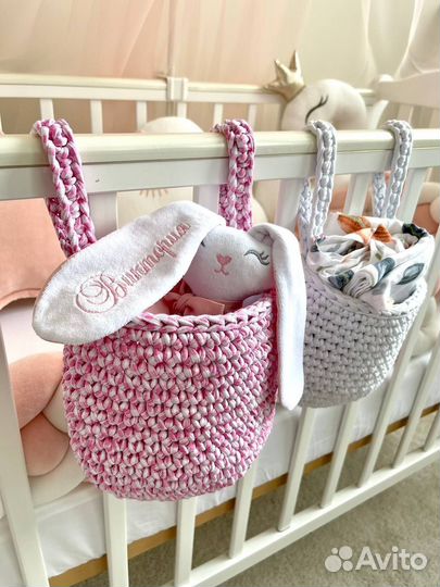 Корзинка-органайзер на кроватку