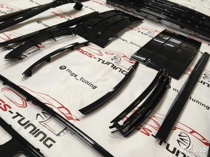 Night Package Range Rover Vogue long version