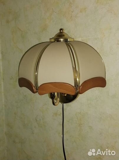 Бра (настенный светильник)