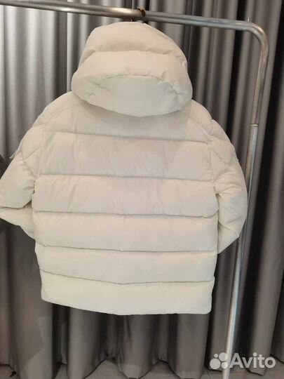 Пуховик Moncler