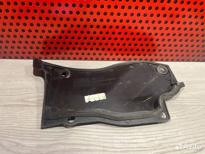 Пластик моторного отсека левый Land Rover Range