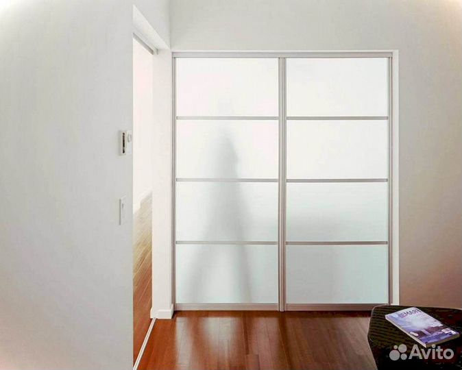 Стеклянная перегородка