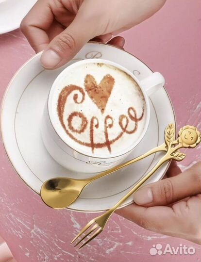 Подарочный набор десертных ложек и вилок