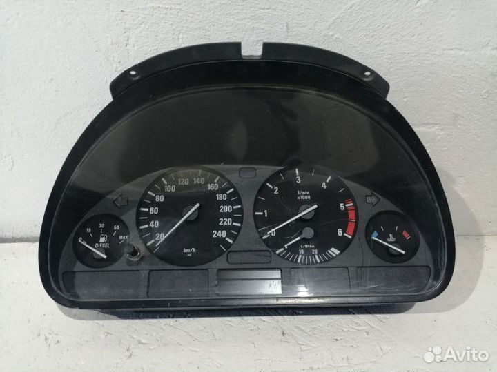 Панель приборов BMW 5-Series 4 (E39)