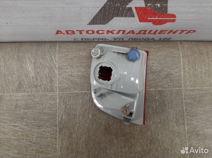 Птф задняя правая Toyota Land Cruiser 200