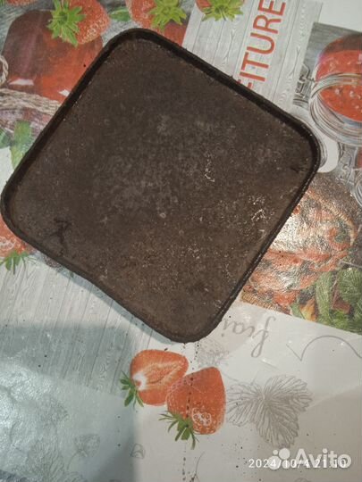 Жорж Борман коробку из-под конфет