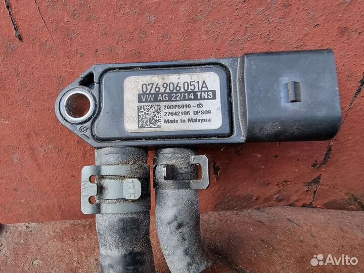 Датчик давления выхлопных газов VW 076906051a
