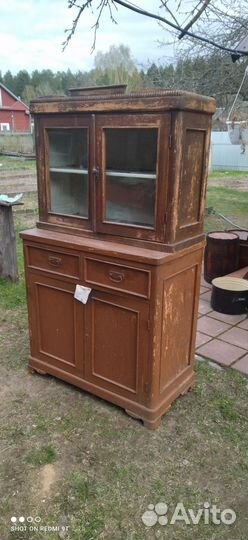 Старинный буфет