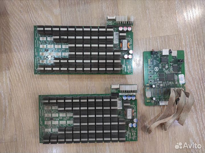 Контрольная плата и хэш платы Antminer S9i