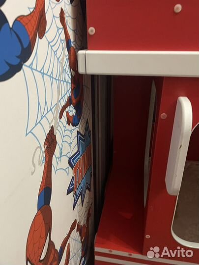 Двухъярусная кровать автобус и стеллаж