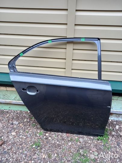 Двери skoda rapid