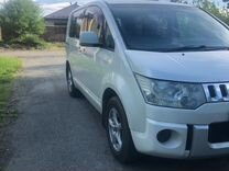 Mitsubishi Delica D5 2.0 CVT, 2011, 160 000 км, с пробегом, цена 915 000 руб.