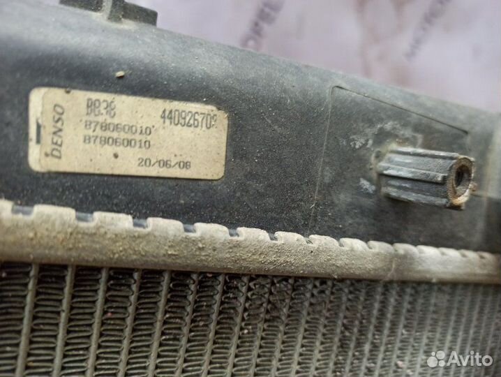 Радиатор двс Opel Corsa D A12XER 2010