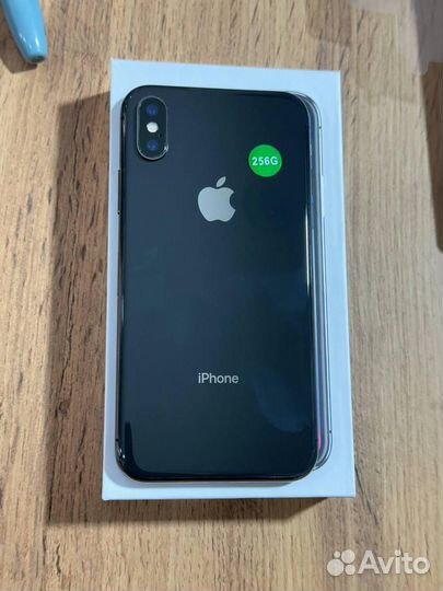 iPhone X, 256 ГБ