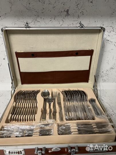 Набор столовых приборов