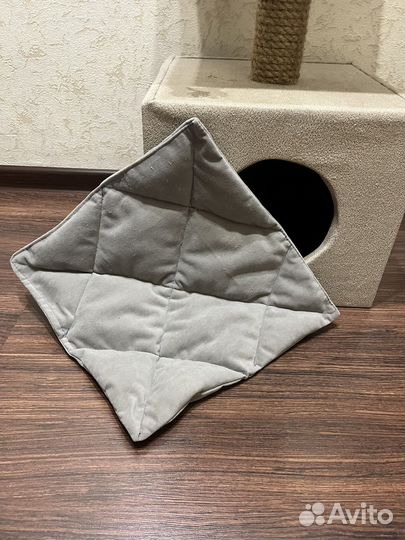 Домик для кошки с когтеточкой