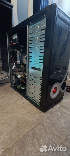 Системный блок с монитором