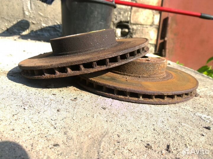 Тормозной диск передний subaru outback bg 98