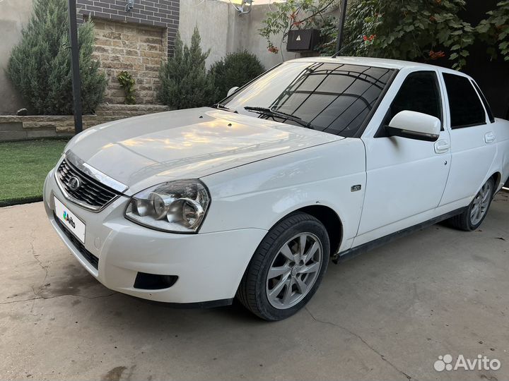 LADA Priora 1.6 МТ, 2015, битый, 245 000 км